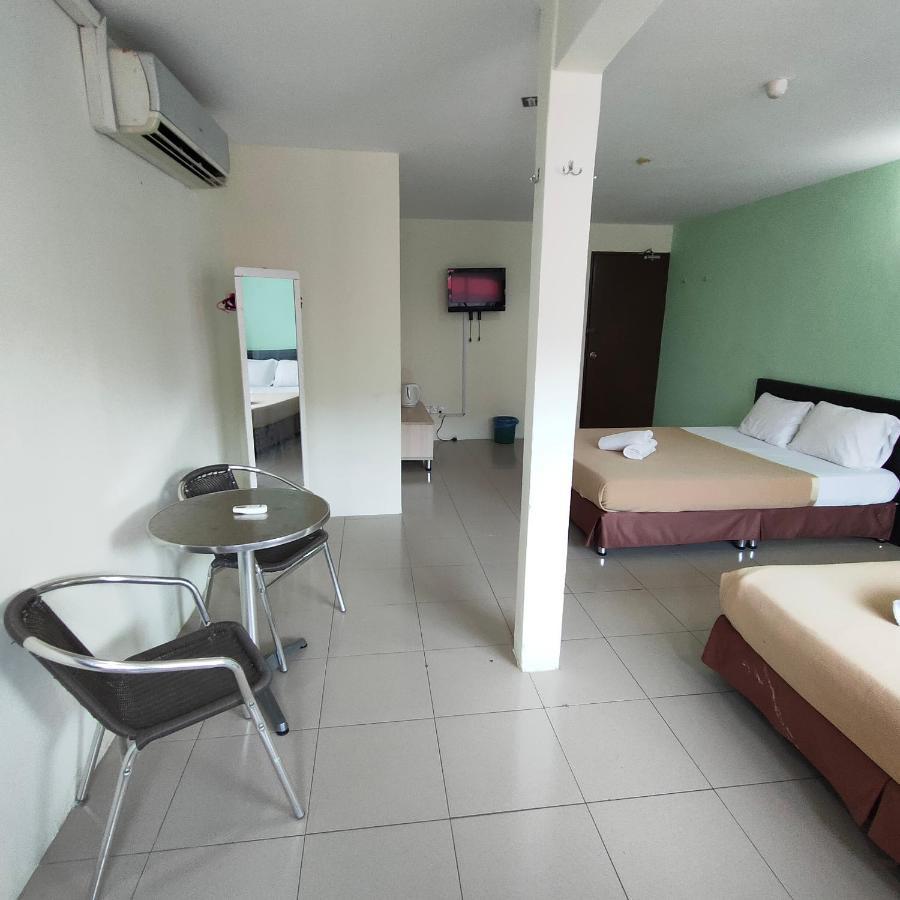 One 2* Malacca